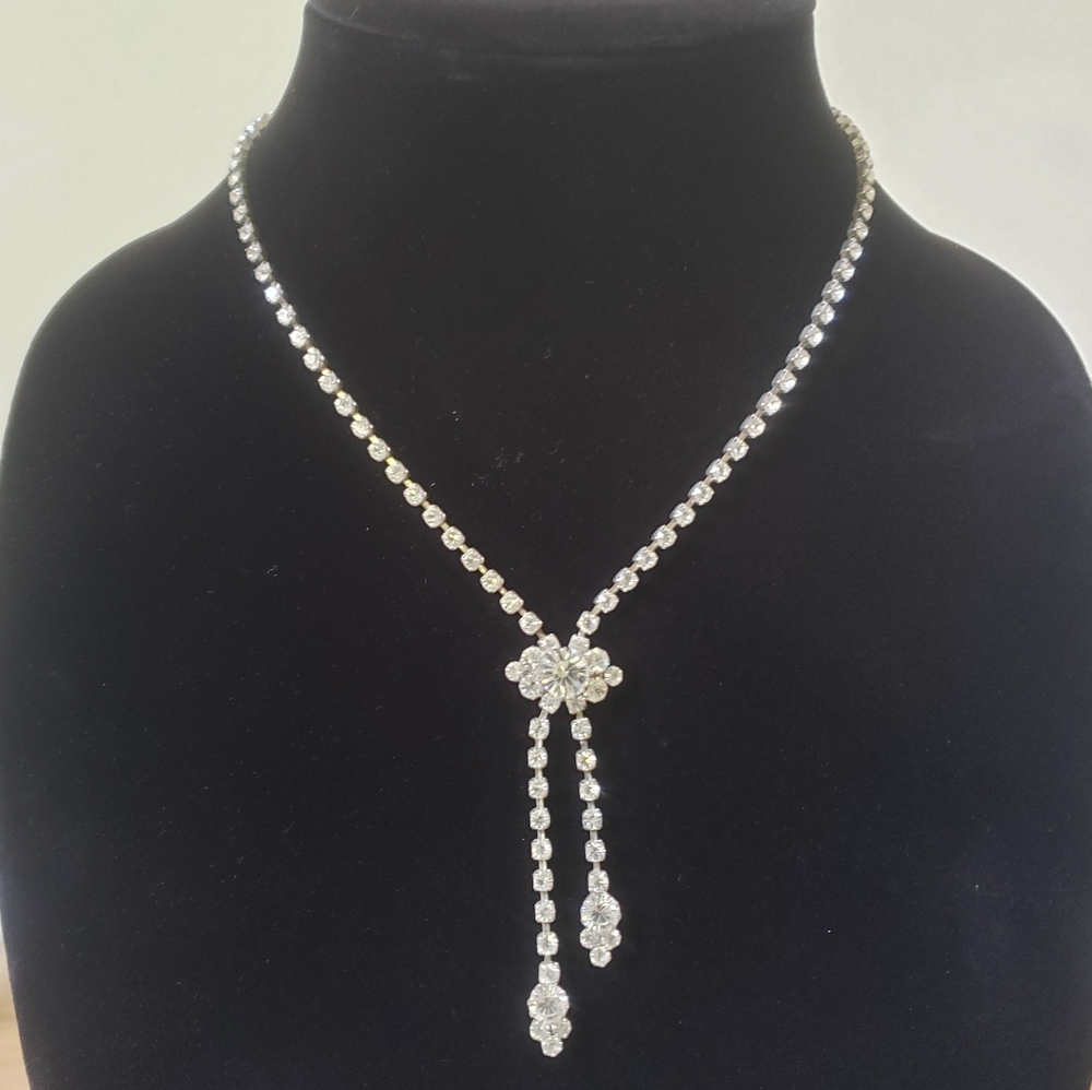 Vintage Silver Tone Rhinestone Necklace